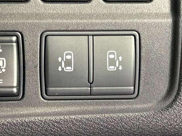 Nissan SERENA 2018-11 17251-7