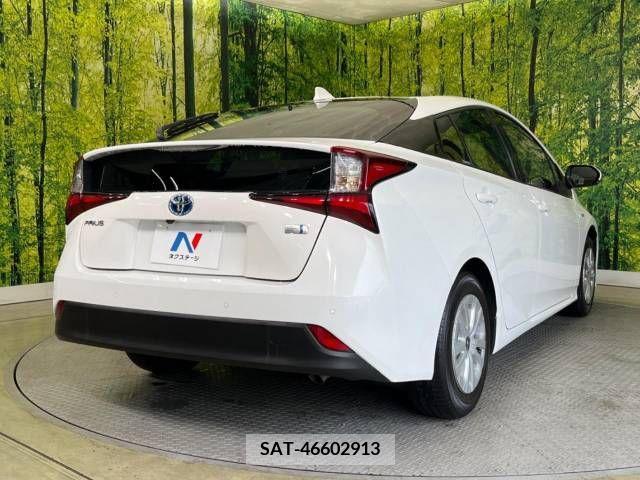 Toyota PRIUS 2019-02 322412-17