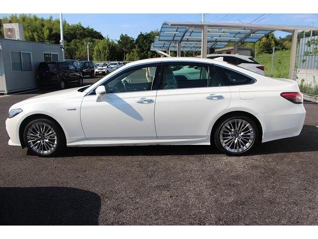Toyota CROWN SEDAN 2020-03 8435-9