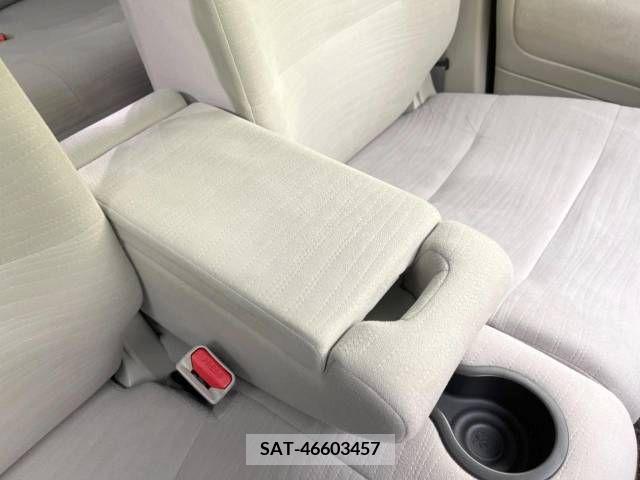 Nissan CUBE 2010-08 320677-6