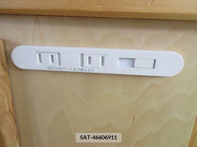 Daihatsu ATRAI WAGON 2014-01 215675-10