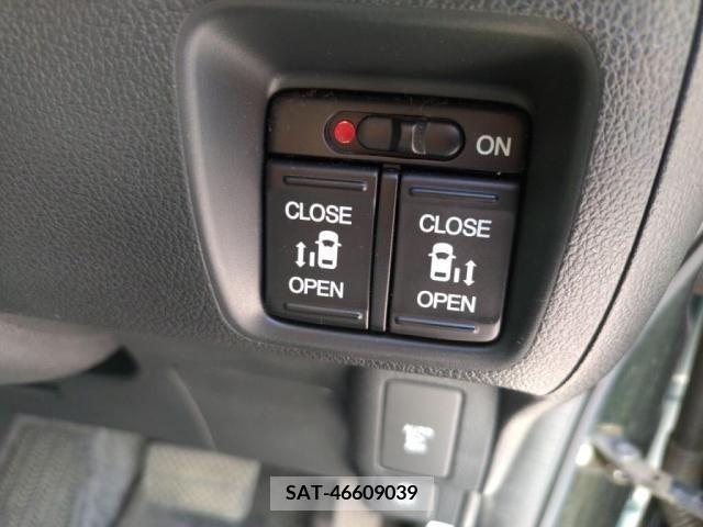 Honda N BOX CUSTOM 2016-02 279358-13