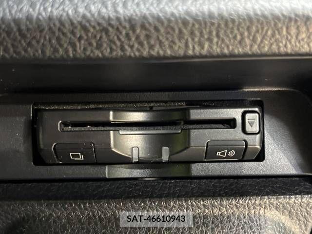Toyota VOXY 2014-08 288901-5