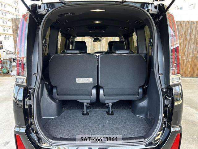 Toyota NOAH 2021-08 279460-14