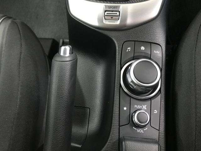 Mazda MAZDA2 2021-04 17322-22