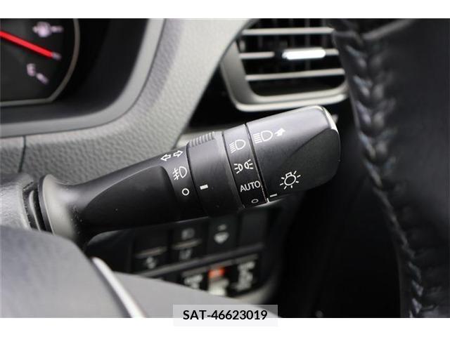 Toyota VOXY 2019-08 395025-17