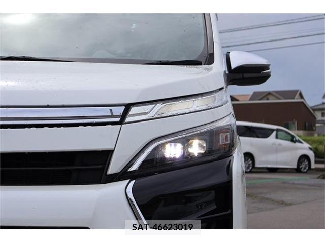 Toyota VOXY 2019-08 395025-28