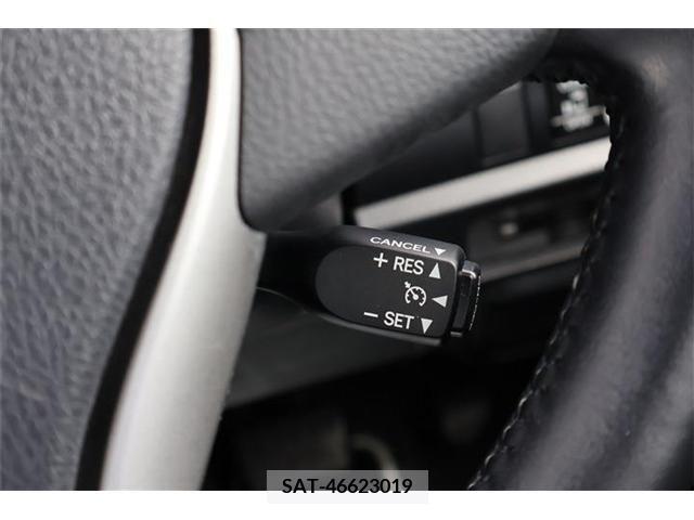 Toyota VOXY 2019-08 395025-14