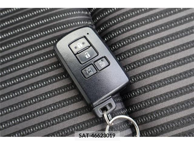 Toyota VOXY 2019-08 395025-21