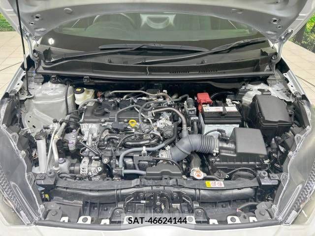 Toyota YARIS 2023-06 371402-18