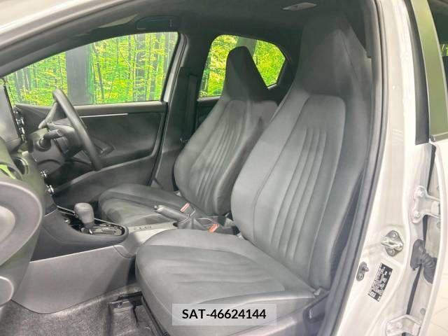 Toyota YARIS 2023-06 371402-8