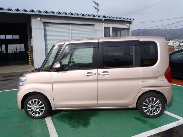 Daihatsu TANTO 2018-04 9773-4