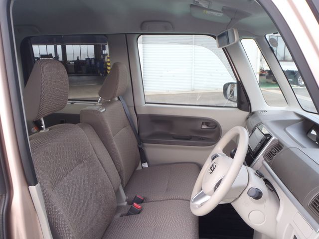 Daihatsu TANTO 2018-04 9773-6