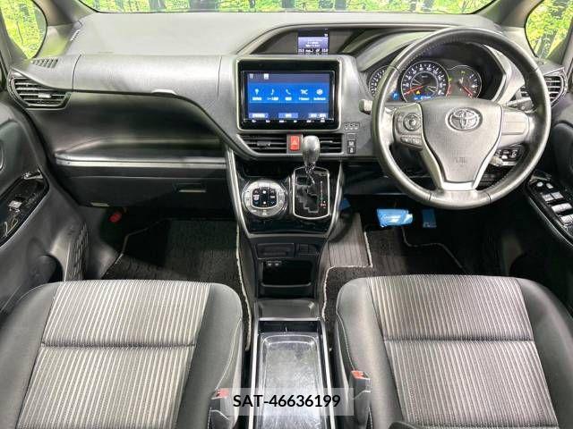 Toyota VOXY 2019-03 216982-1