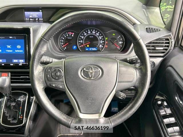 Toyota VOXY 2019-03 216982-11