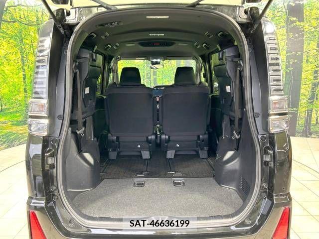 Toyota VOXY 2019-03 216982-10
