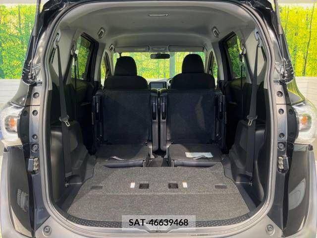 Toyota SIENTA 2016-11 330371-11