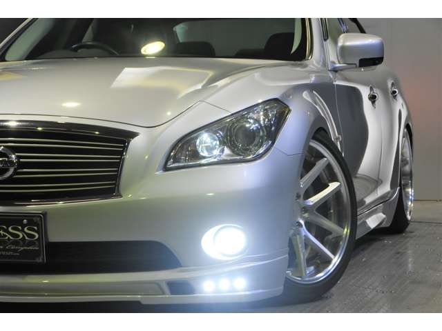 Nissan FUGA 2012-01 5260-14
