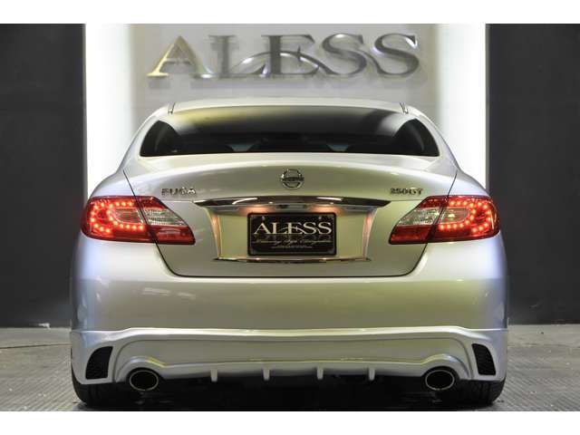 Nissan FUGA 2012-01 5260-6