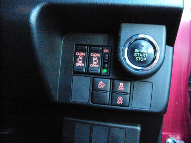 Toyota ROOMY 2017-10 26614-17