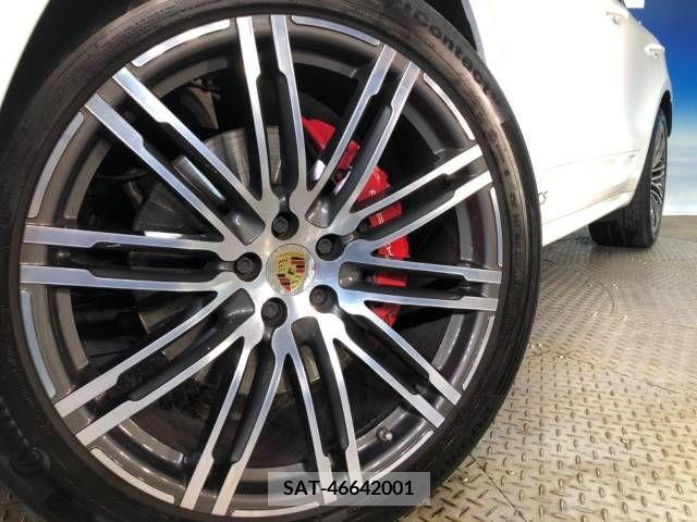 Porsche MACAN 2017-01 333327-13