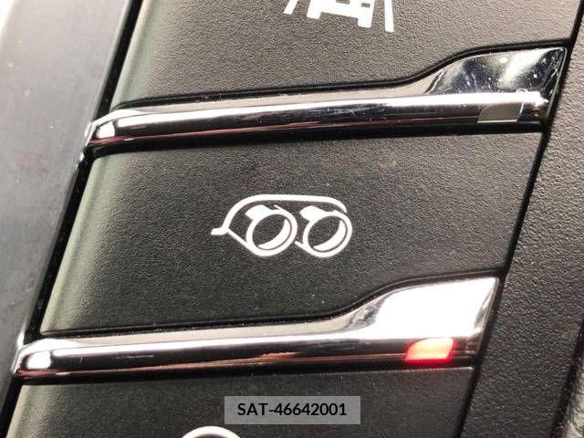 Porsche MACAN 2017-01 333327-4