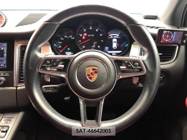 Porsche MACAN 2017-01 333327-9