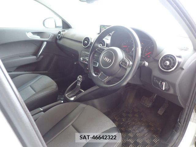 Audi A1 2015-08 261333-1