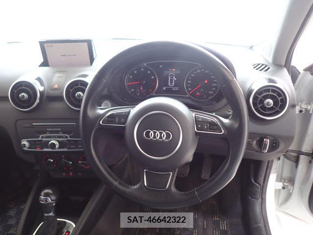 Audi A1 2015-08 261333-10