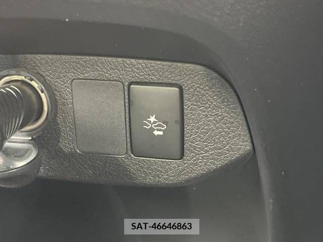 Toyota VITZ 2016-10 250551-2