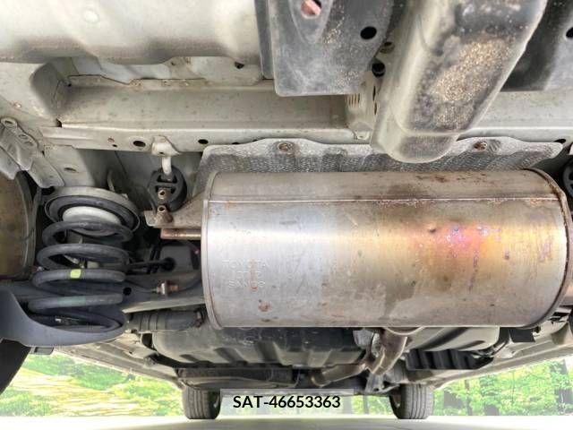 Toyota VOXY 2011-08 335312-19