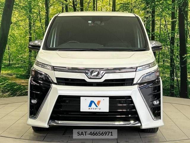 Toyota VOXY 2019-01 212659-15