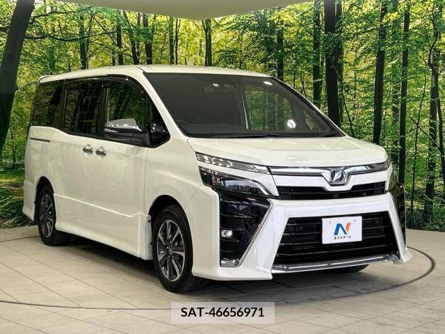 Toyota VOXY 2019-01 212659-17