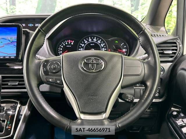 Toyota VOXY 2019-01 212659-12