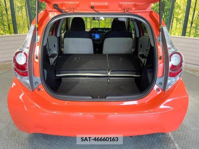 Toyota AQUA 2012-03 356183-10