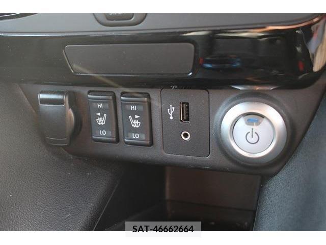 Nissan LEAF 2019-07 367074-6