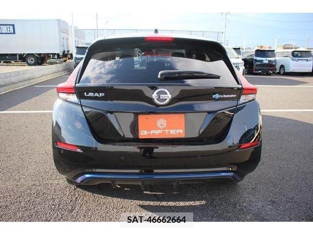 Nissan LEAF 2019-07 367074-10