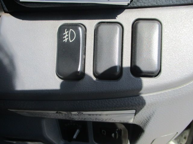 Mitsubishi CANTER 2011-10 1283-11