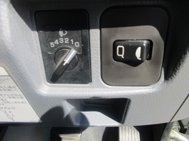 Mitsubishi CANTER 2011-10 1283-12