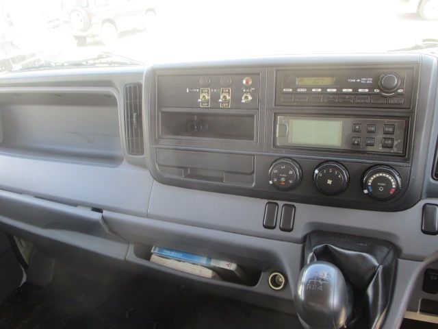 Mitsubishi CANTER 2011-10 1283-15