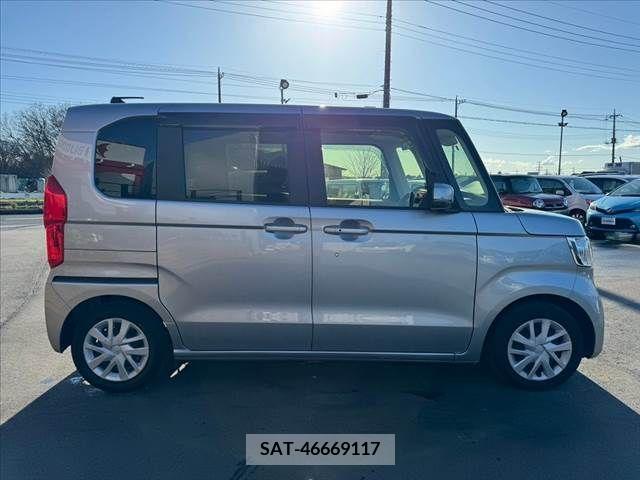 Honda N BOX 2019-03 248285-6