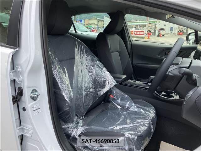 Toyota PRIUS 2024-06 386912-13