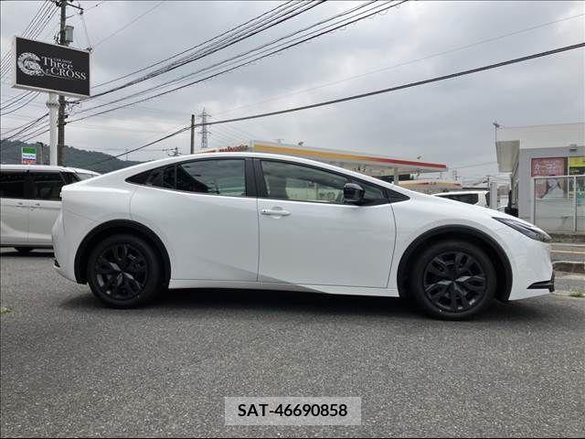 Toyota PRIUS 2024-06 386912-3