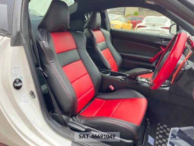 Toyota 86 2012-08 267707-8