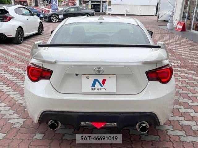 Toyota 86 2012-08 267707-15