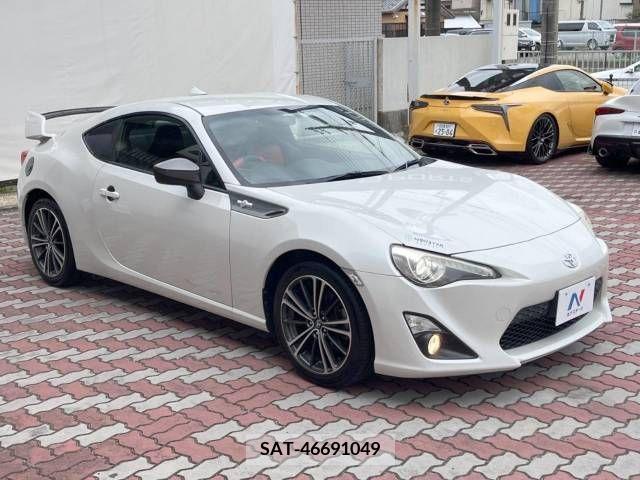 Toyota 86 2012-08 267707-16