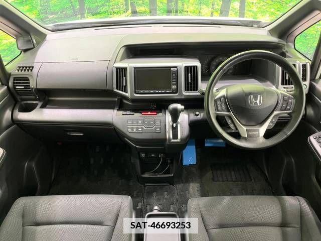 Honda STEP WGN 2013-10 368837-1