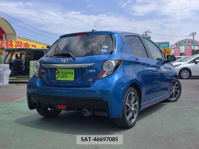 Toyota VITZ HYBRID 2017-09 288622-1