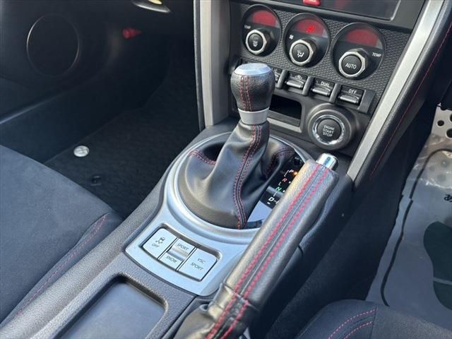 Toyota 86 2012-10 187649-25