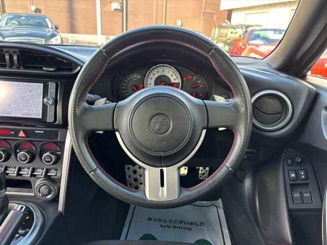 Toyota 86 2012-10 187649-24